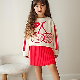 Kiraz detaylı triko etekli takım