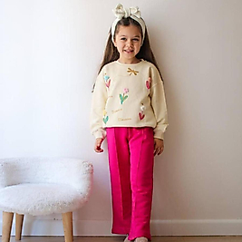 Gül detaylı rengarenk takım