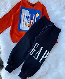 Gap baskılı kırmızı takım