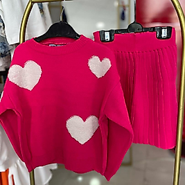 Pembe kalpli etekli triko takım