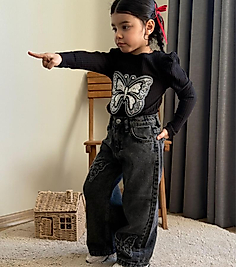 4-12 yaş arası Kelebek figürlü kot pantolon takımı