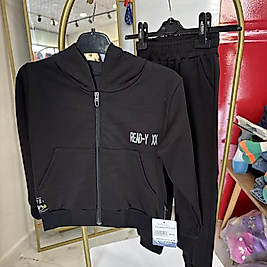 Erkek çocuk siyah renk paça lastikli eşofman takımı