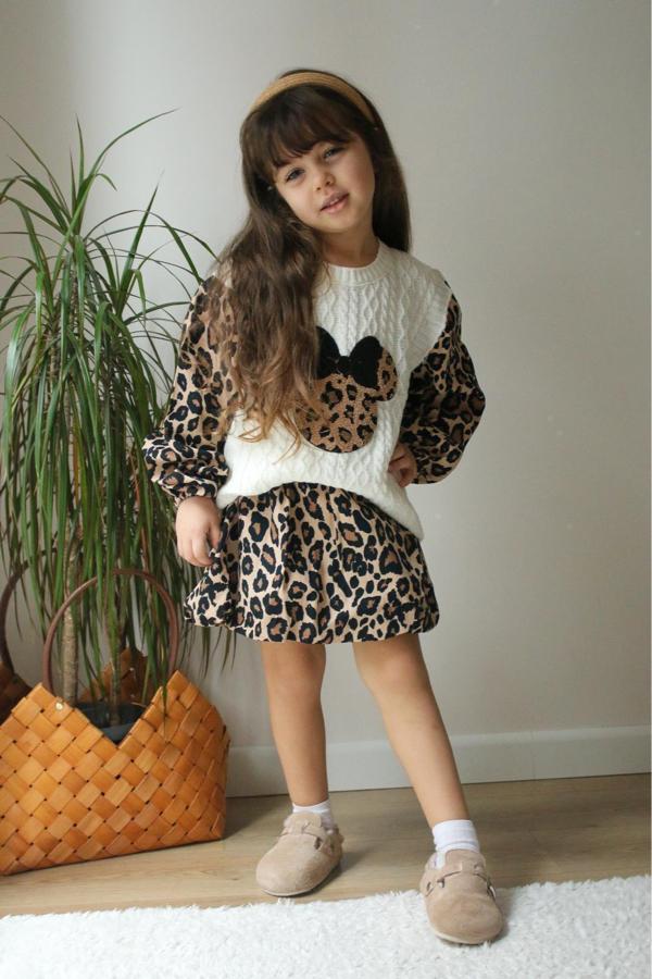 Kız çocuk leoparli elbiseli üzerine triko ceketli