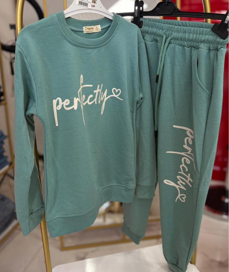 Perfectly baskılı yeşil takım