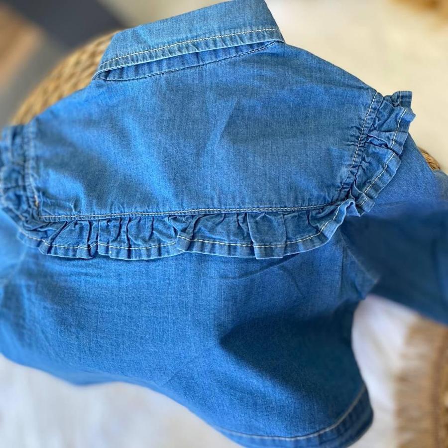 Düğmeli kot ceket.