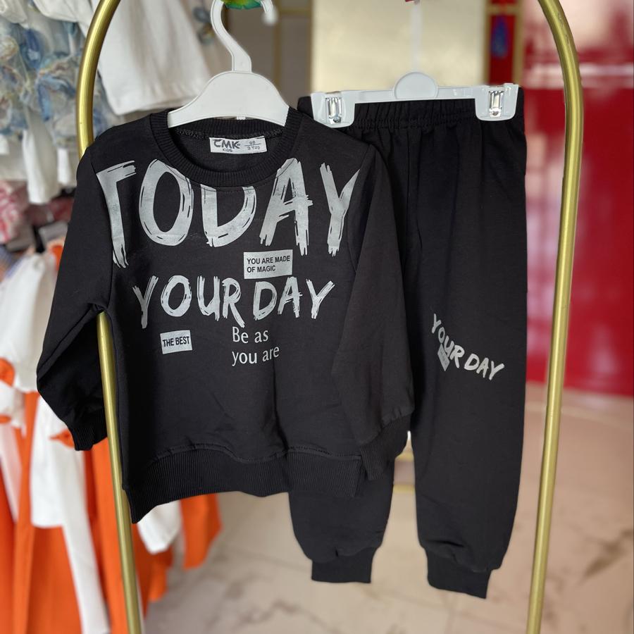 Today baskılı siyah takım