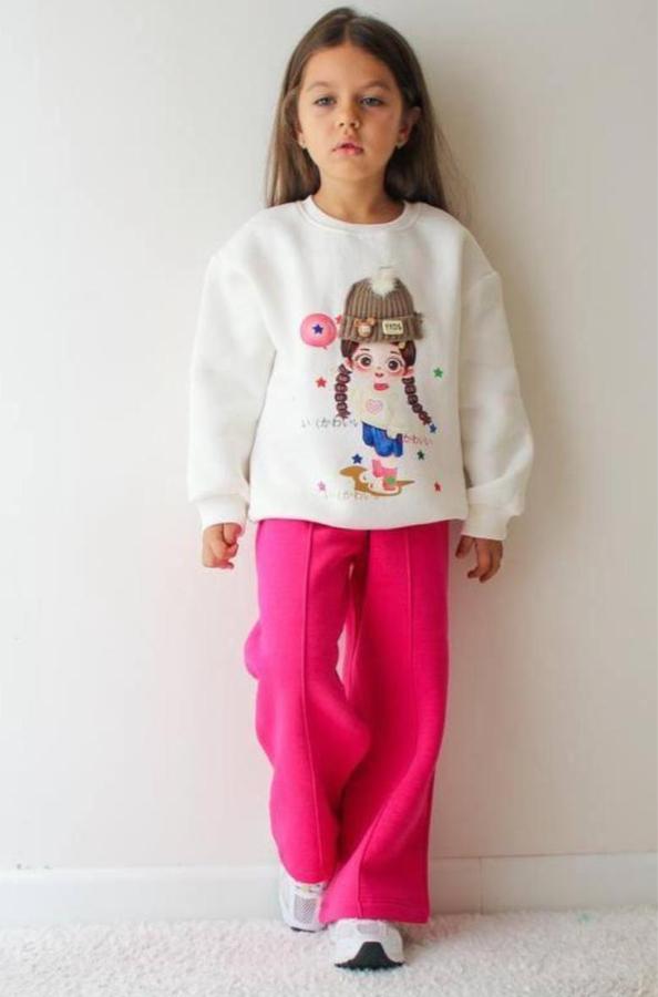 Şapkalı kız çocuğu baskılı şardonlu üç iplik takım