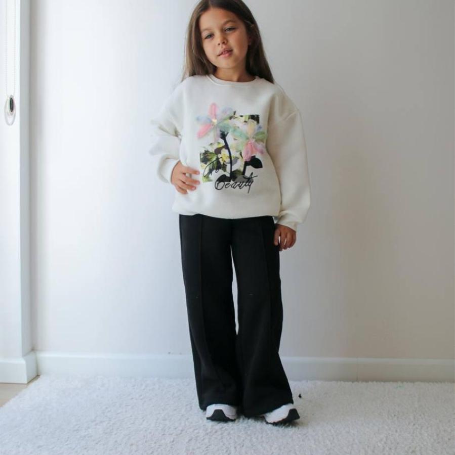 4/5 7/8 kaldı Önü renkli çiçekli takım şardonlu