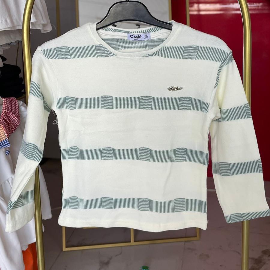 Beyaz yeşil çizgili erkek çocuk kazak