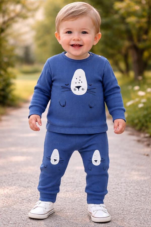 Kedi nakışlı erkek bebek takım