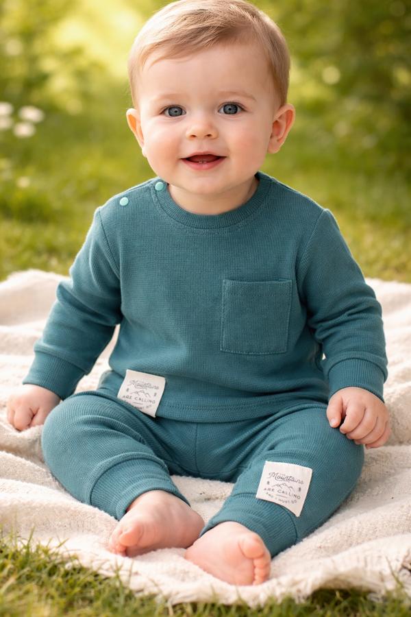 Cep detaylı omuzdan çıtçıtlı erkek bebek takım